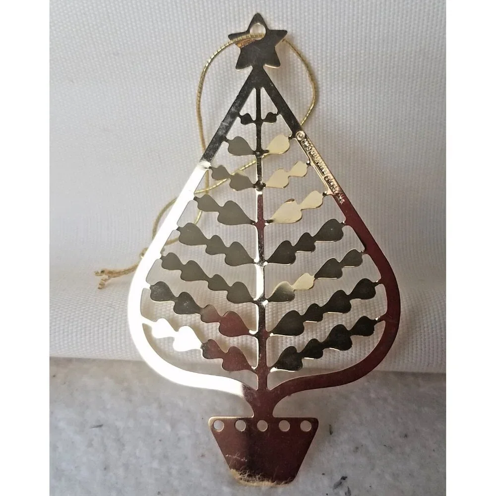 Ornament 1993 Hallmark tree brass Christmas holiday delicate‎